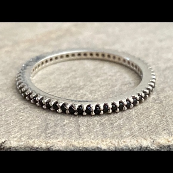 Silpada black spinel ring - Picture 2 of 9